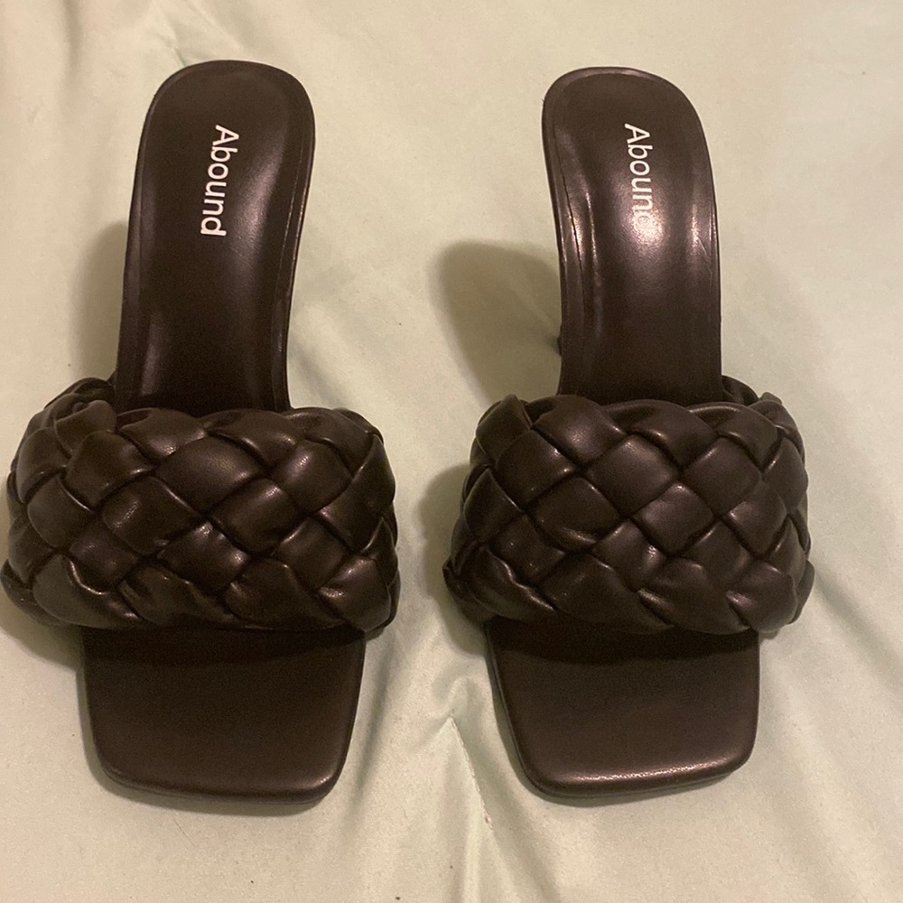 Abound sandals